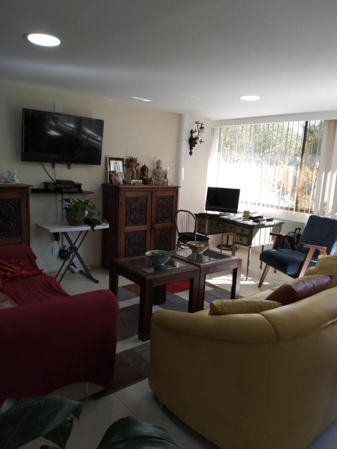 Charming Sunny Bedroom Overlooking Beautiful Amsterdam Avenue In Best Condesa Area Mexico City Exteriör bild